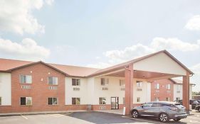 Super 8 By Wyndham Monmouth Il